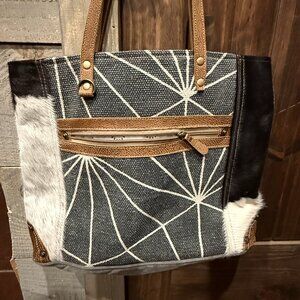 Myra bag tote, cow print